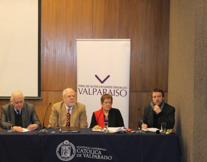 Foro Valparaíso conmemoró sus 15 años de existencia con seminario "Reforma universitaria y universidad del futuro".