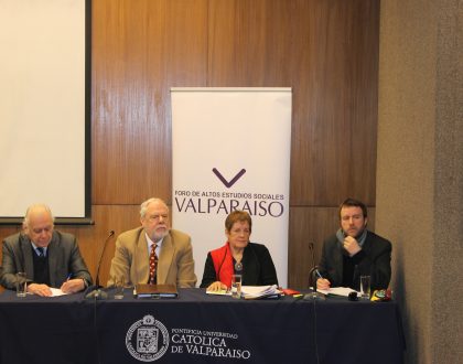Foro Valparaíso conmemoró sus 15 años de existencia con seminario "Reforma universitaria y universidad del futuro".