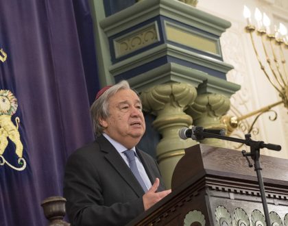 Guterres: combatir el antisemitismo requiere "solidaridad frente al odio"